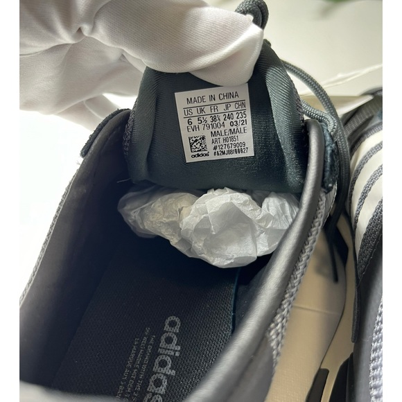 NEW ADIDAS* “ZX 700 HD” - Picture 15 of 16